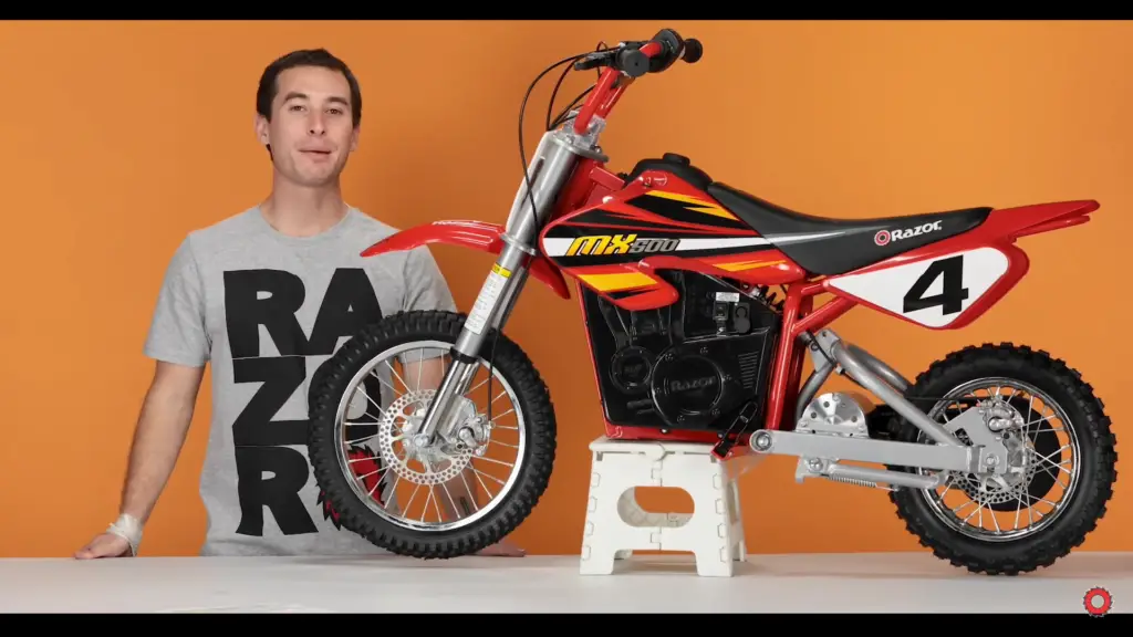 great lateral shot by Razor for the Razor MX500 Dirt Rocket