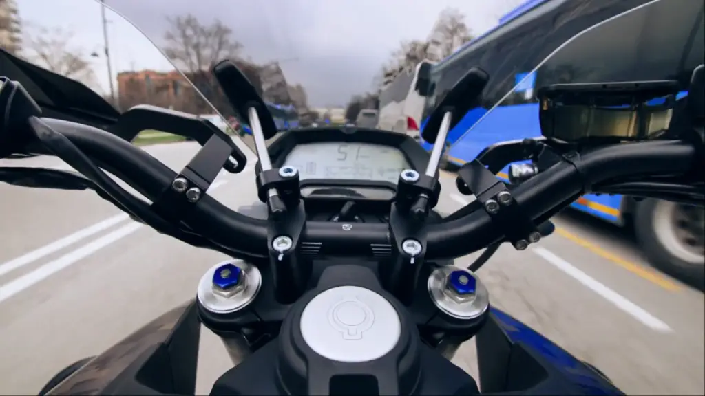 Zero-DSR-BF-street-legal-supermoto-cockpit-view