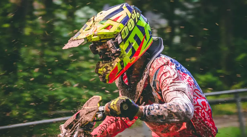 "best dirt bike helmet"