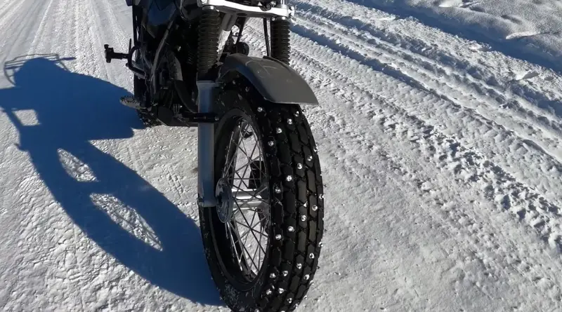 "studded tires vs blizzak"